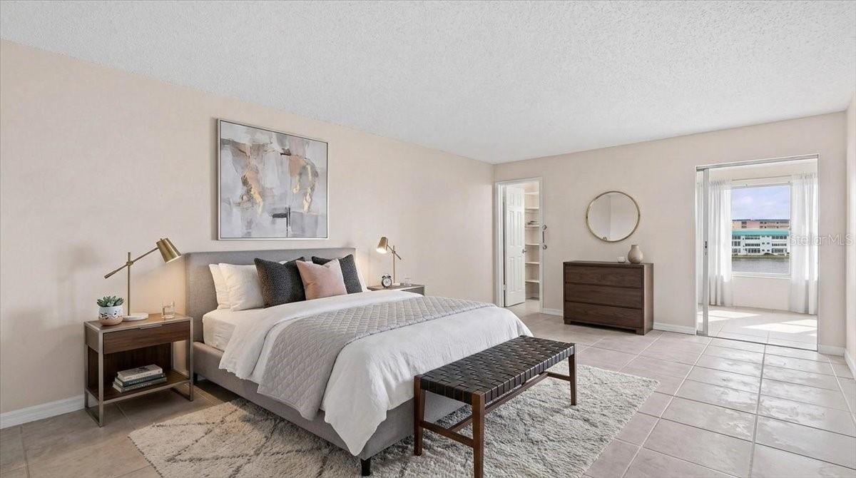 5925 SHORE BLVD S #302 — photo 4