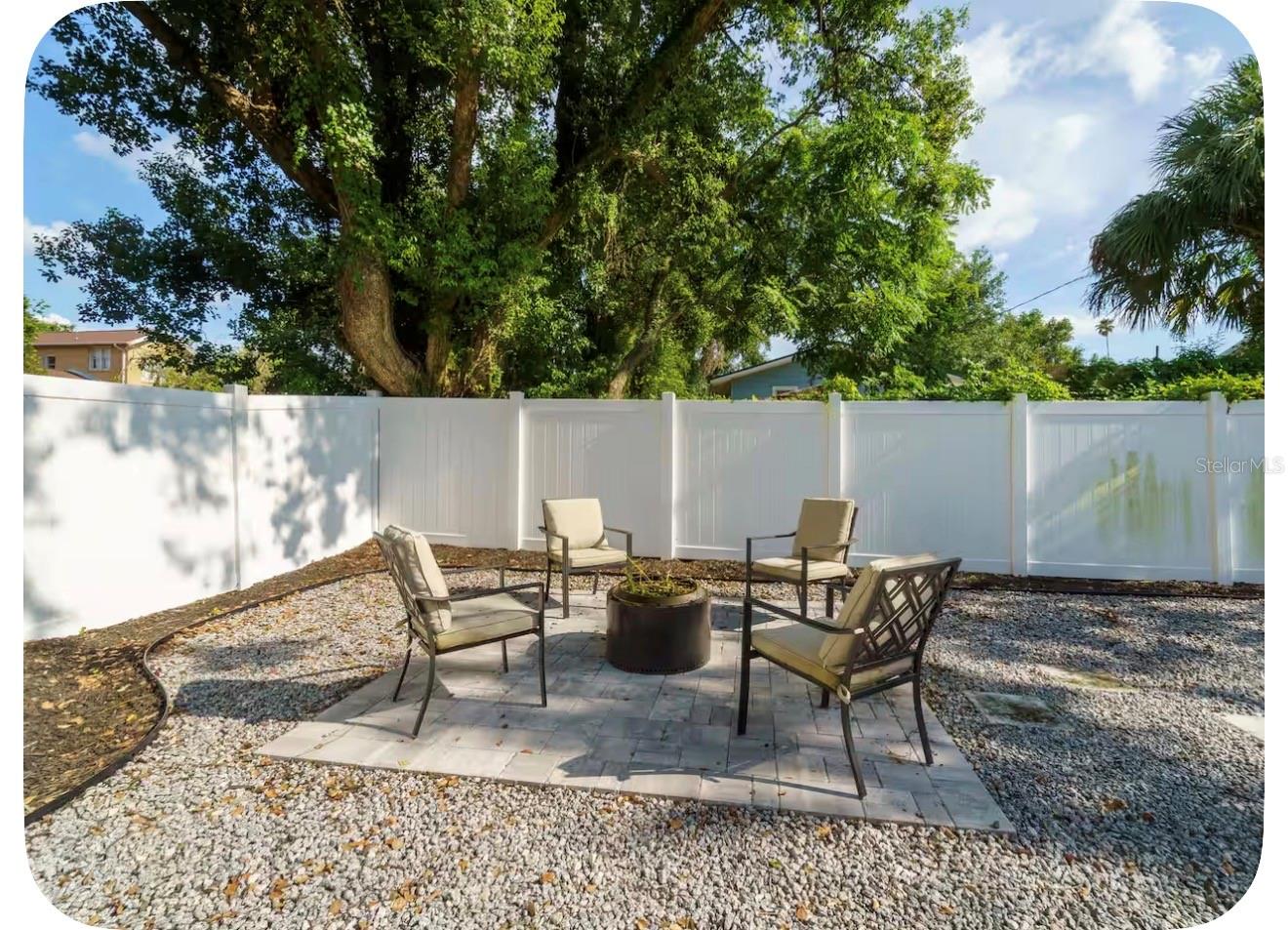 405 E ADALEE ST — photo 28