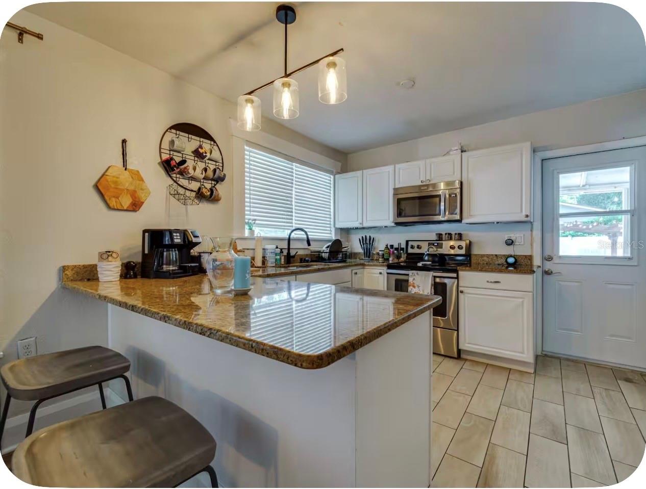 405 E ADALEE ST — photo 10