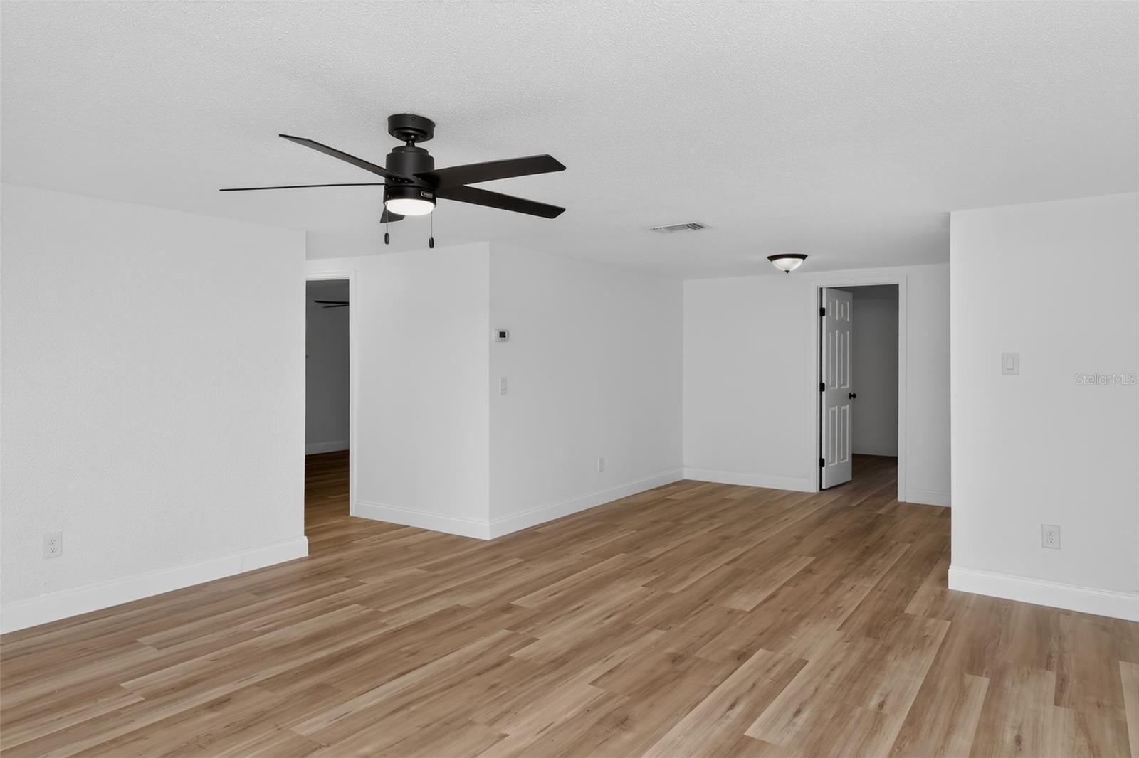 5644 BERLIN DR — photo 4