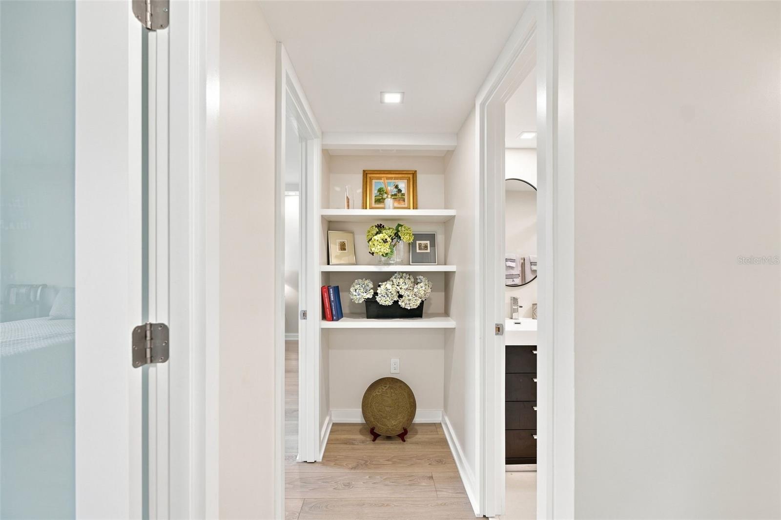 707 S GULFSTREAM AVE #207 — photo 24
