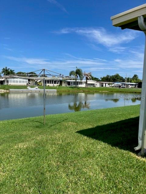 3201 BREWSTER DR — photo 2