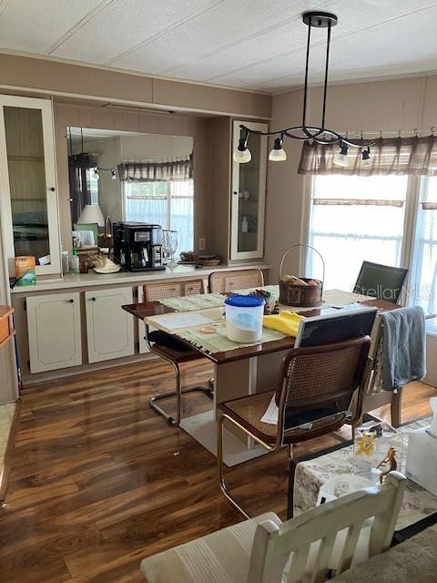 3201 BREWSTER DR — photo 8
