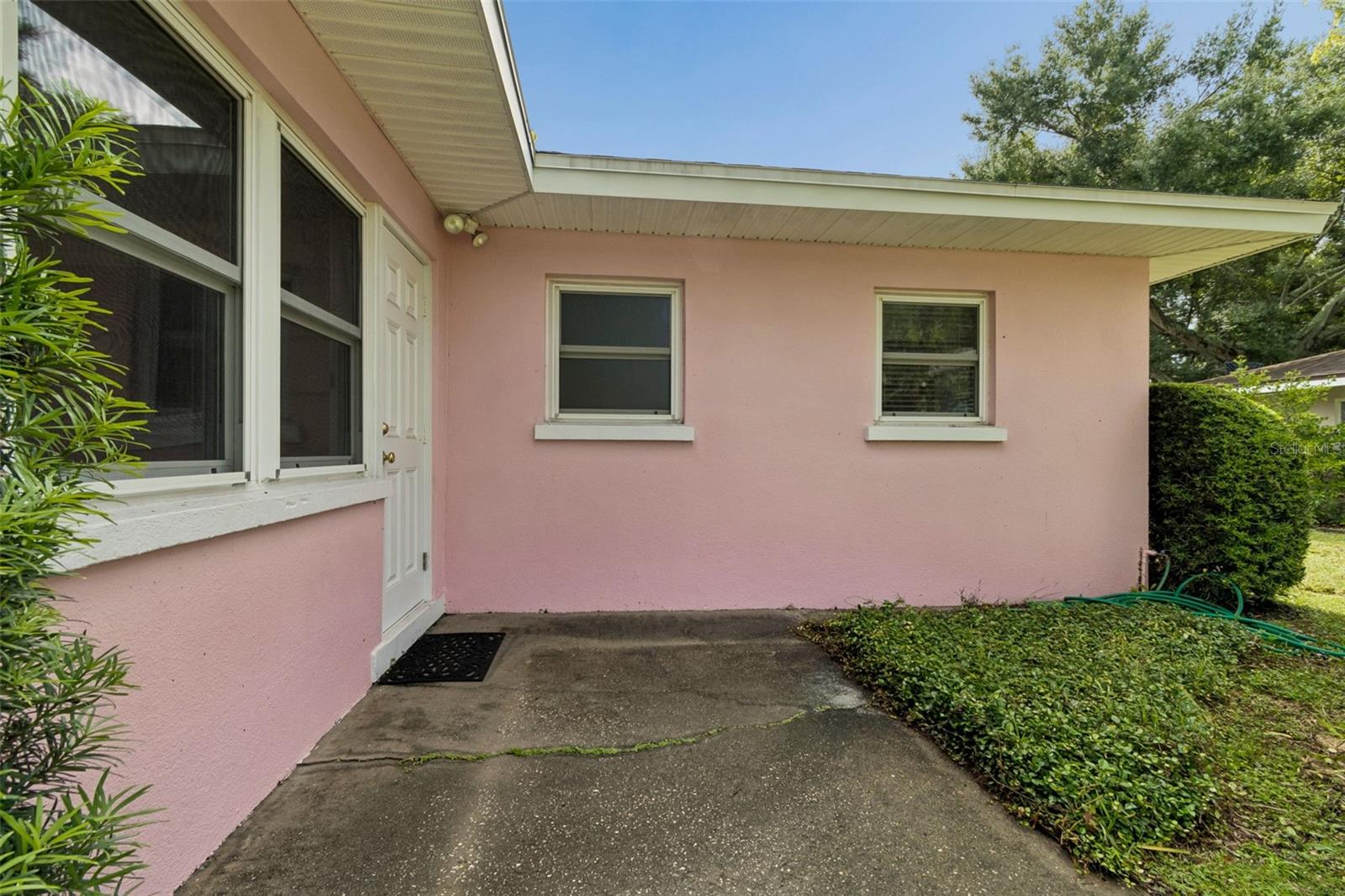 808 WOODLEY RD — photo 64