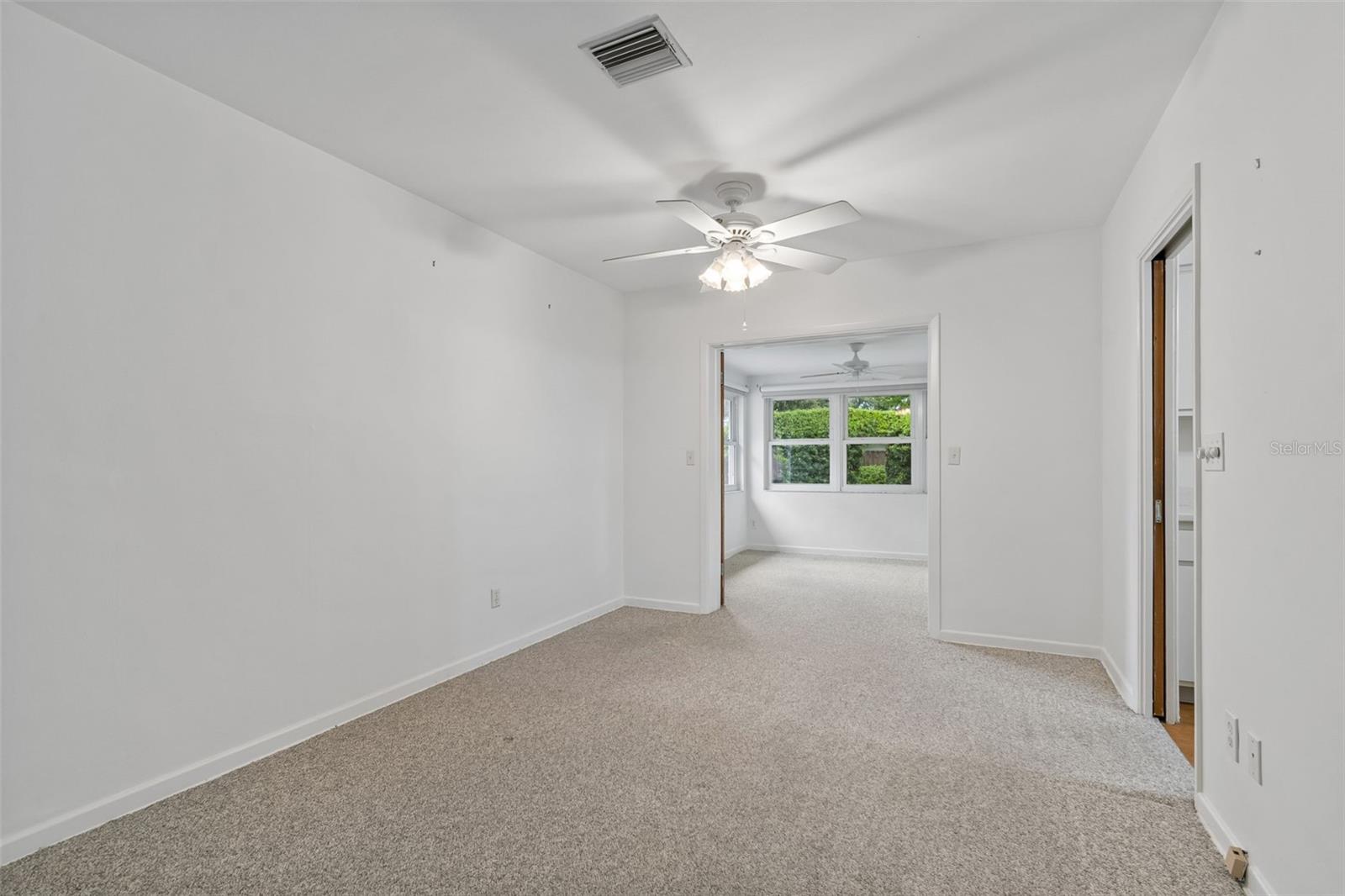 808 WOODLEY RD — photo 12