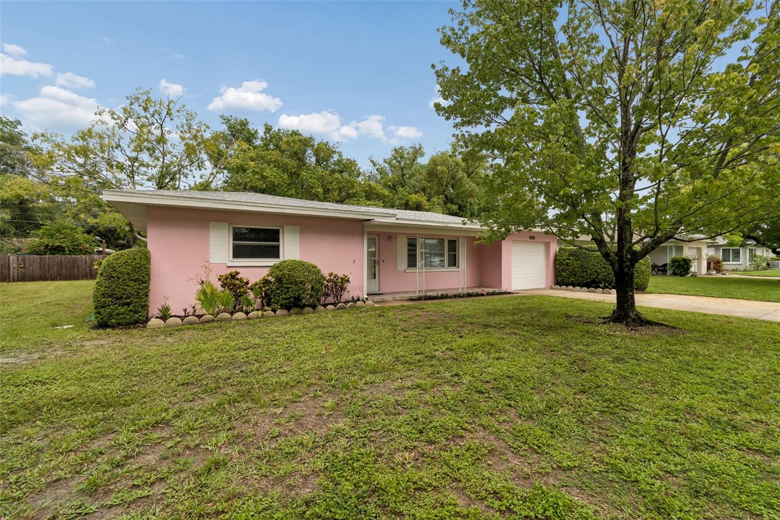 808 WOODLEY RD — photo 57