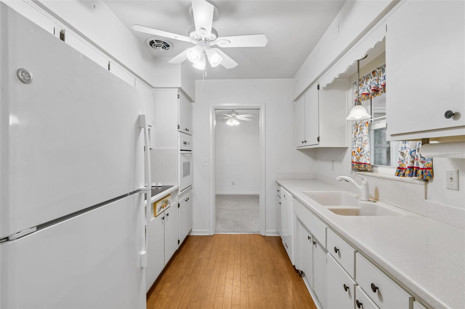 808 WOODLEY RD — photo 20