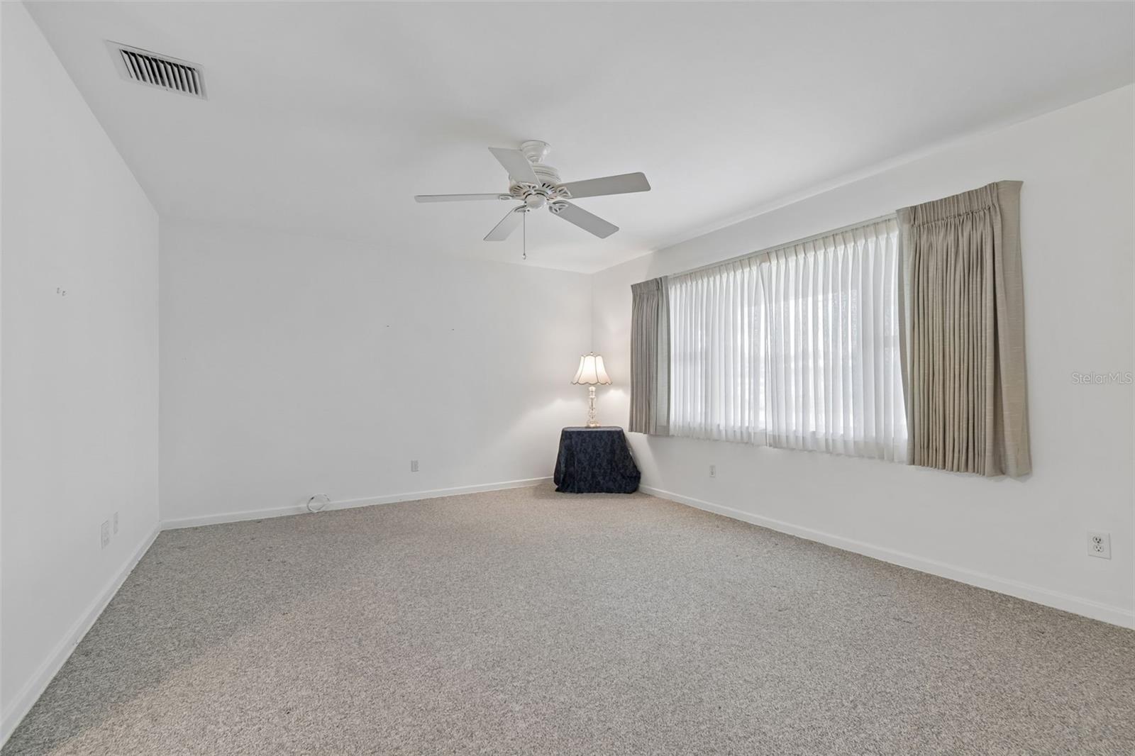 808 WOODLEY RD — photo 8