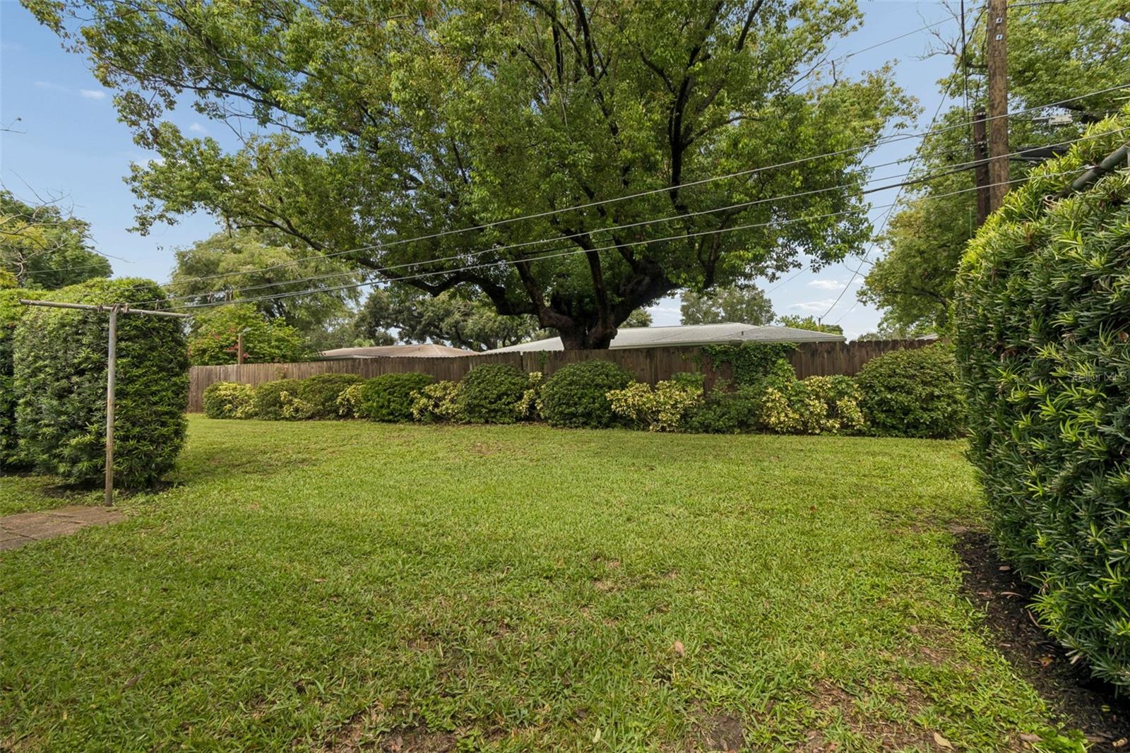 808 WOODLEY RD — photo 59