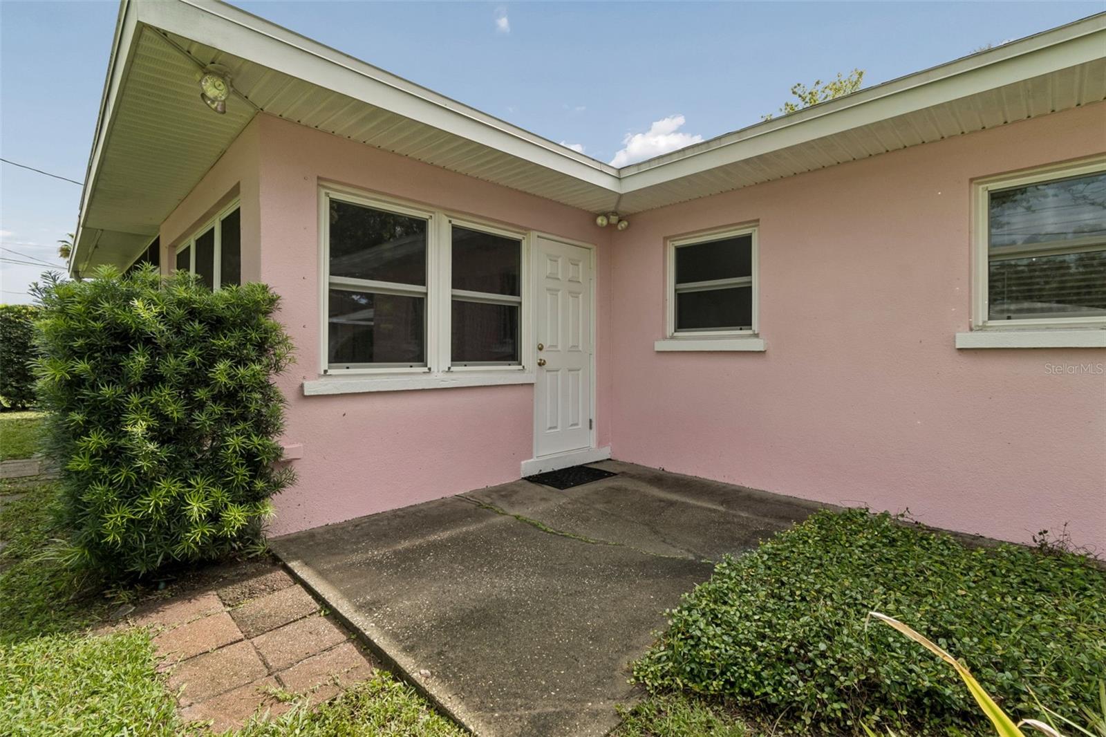 808 WOODLEY RD — photo 63