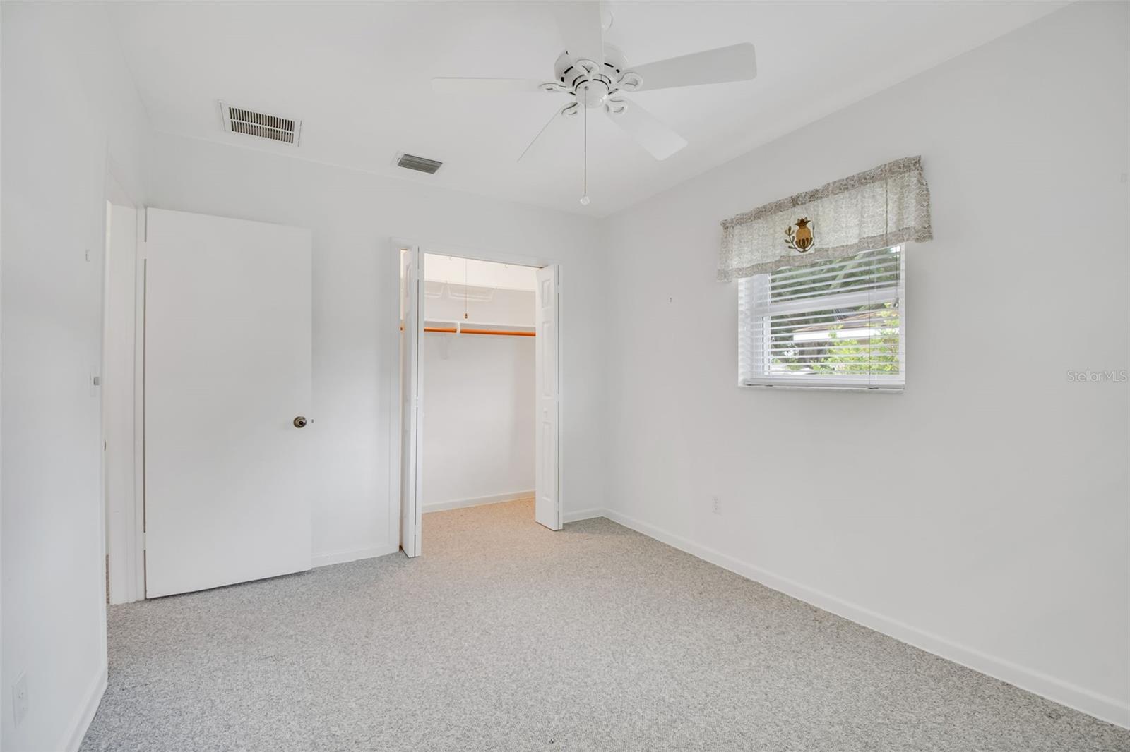 808 WOODLEY RD — photo 44