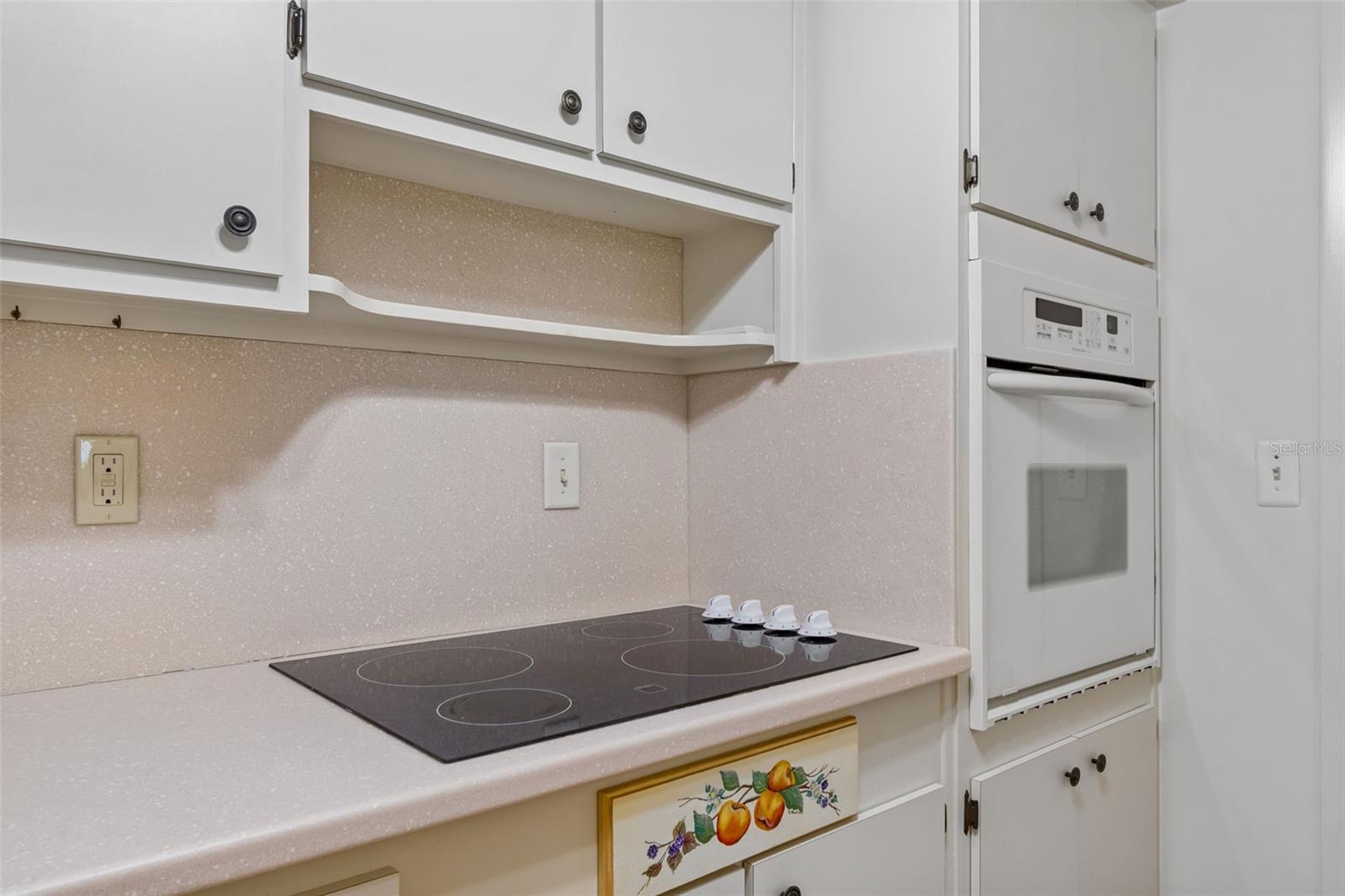 808 WOODLEY RD — photo 19