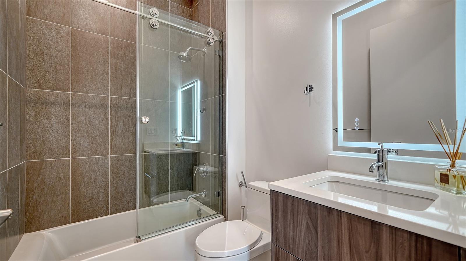 33 S PALM AVE #804 — photo 36