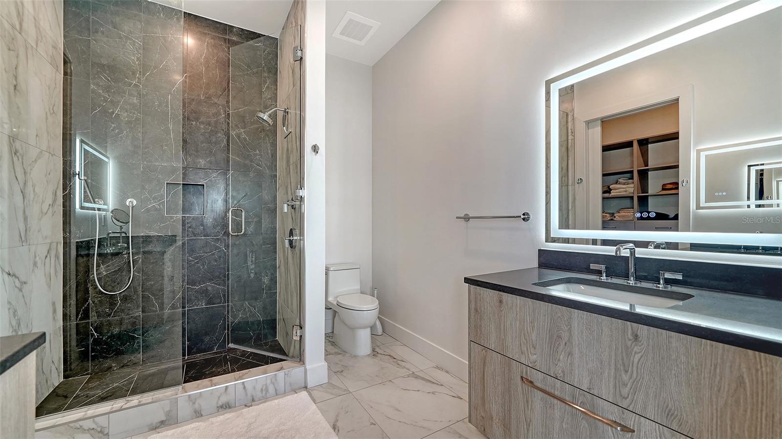 33 S PALM AVE #804 — photo 30
