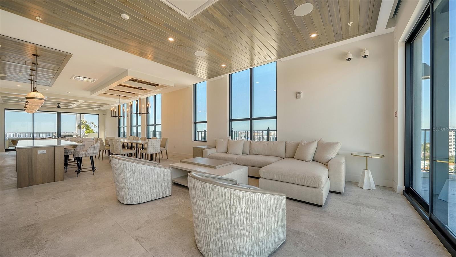 33 S PALM AVE #804 — photo 47