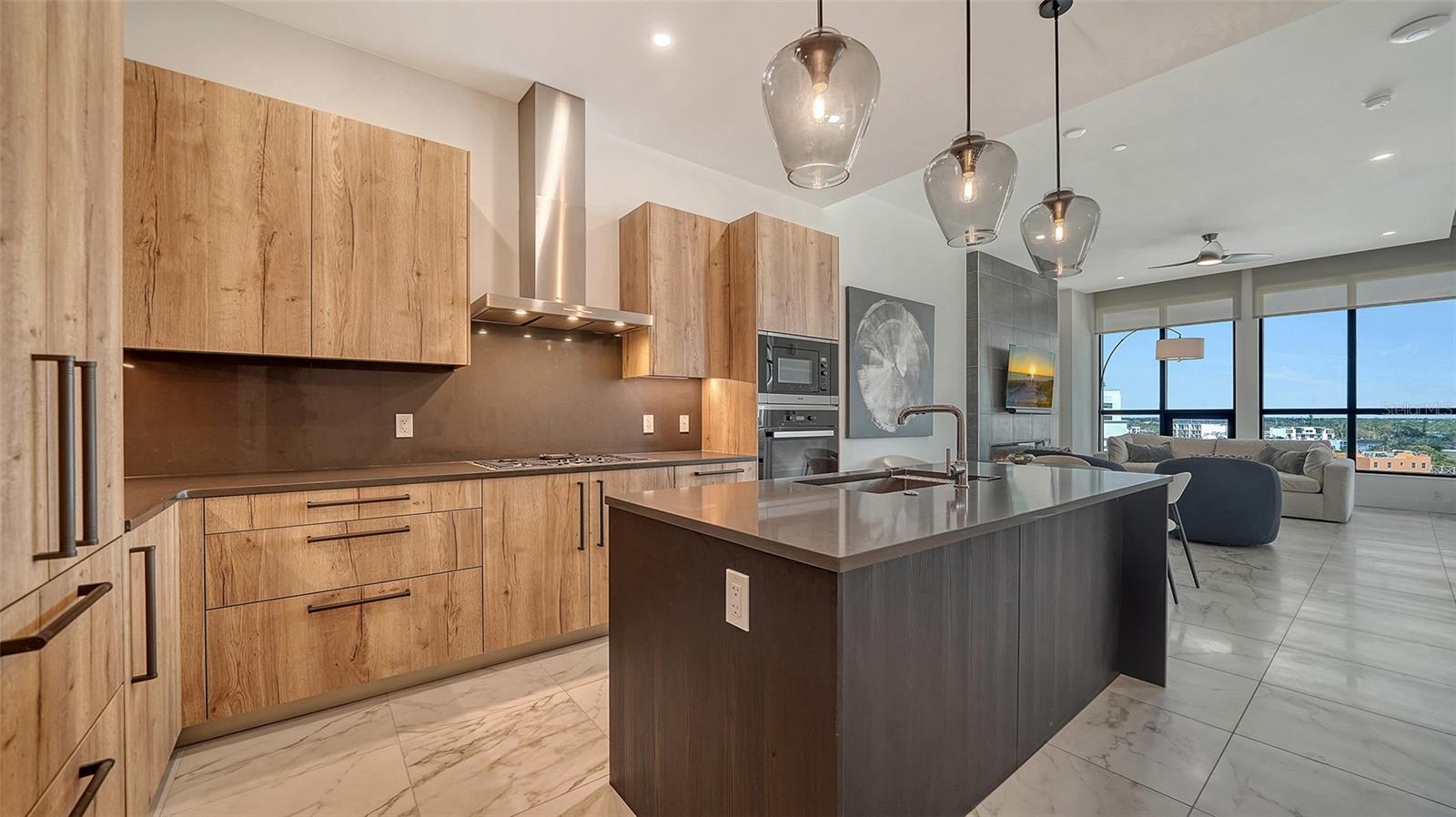 33 S PALM AVE #804 — photo 12