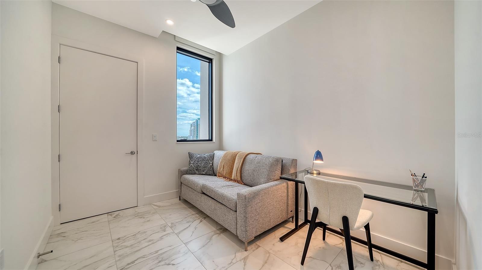 33 S PALM AVE #804 — photo 37