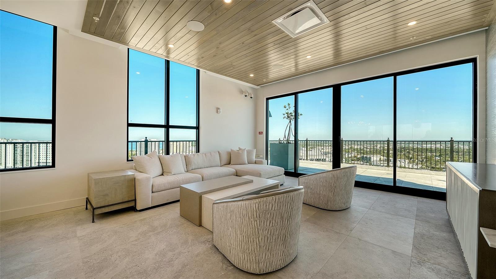 33 S PALM AVE #804 — photo 48