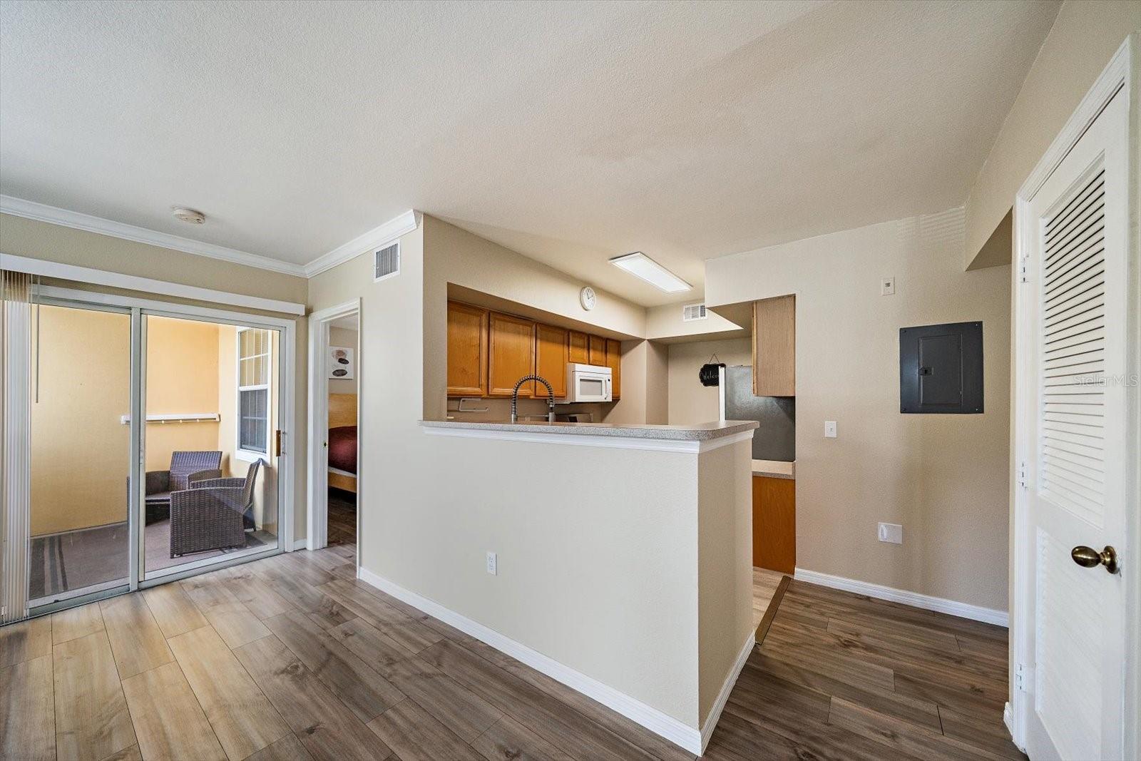 1010 VILLAGIO CIR #104 — photo 6