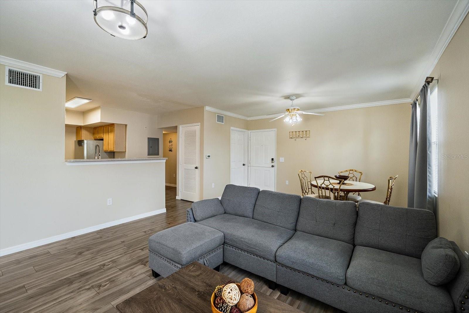 1010 VILLAGIO CIR #104 — photo 8