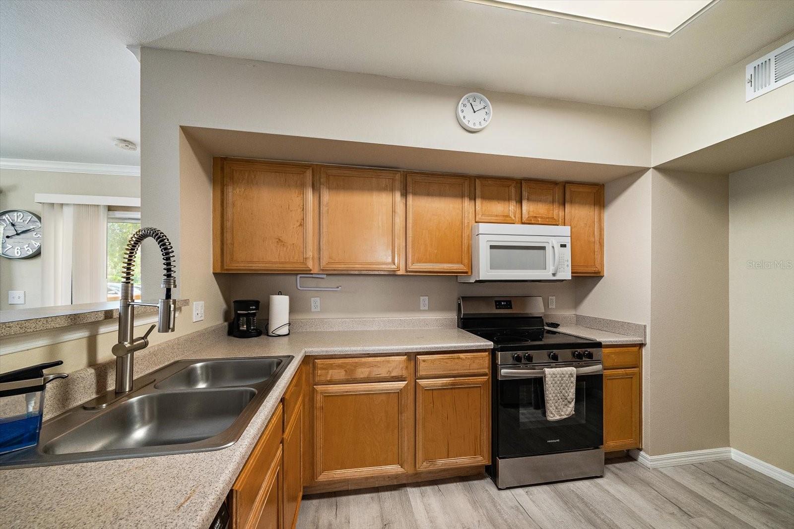 1010 VILLAGIO CIR #104 — photo 13