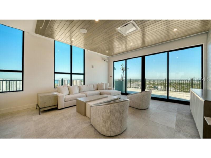 33 S PALM AVE #904 — photo 31