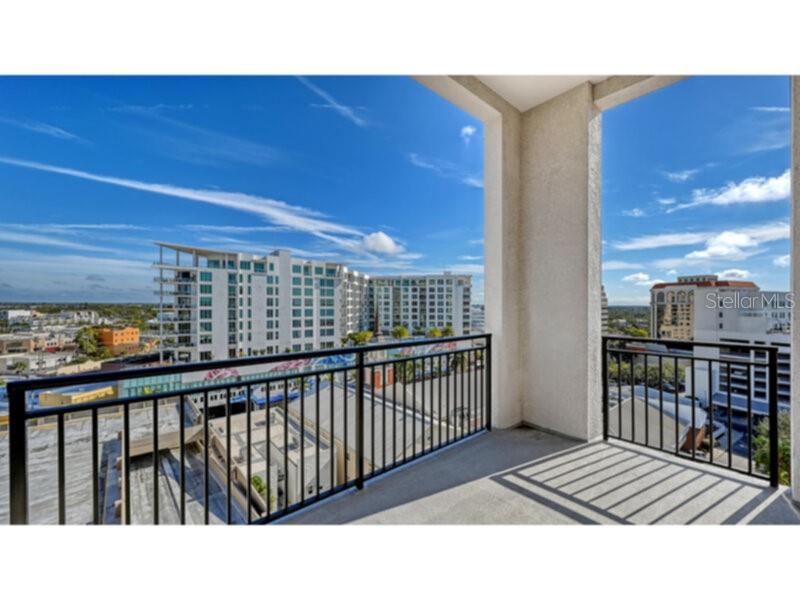 33 S PALM AVE #904 — photo 23