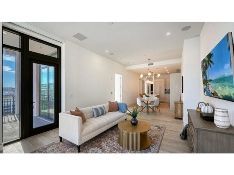 33 S PALM AVE #904 — photo 9