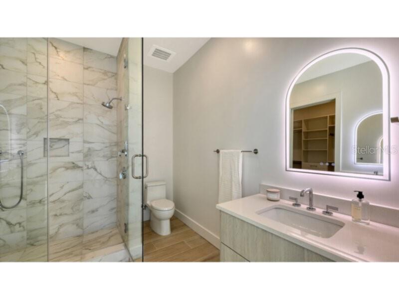 33 S PALM AVE #904 — photo 19
