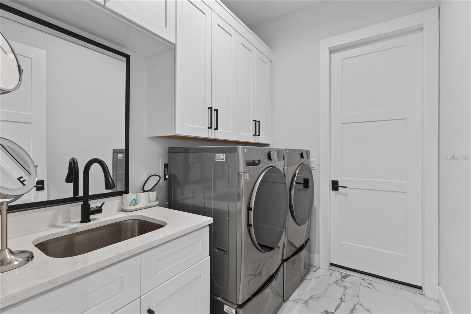 4722 NEPTUNE RD — photo 31