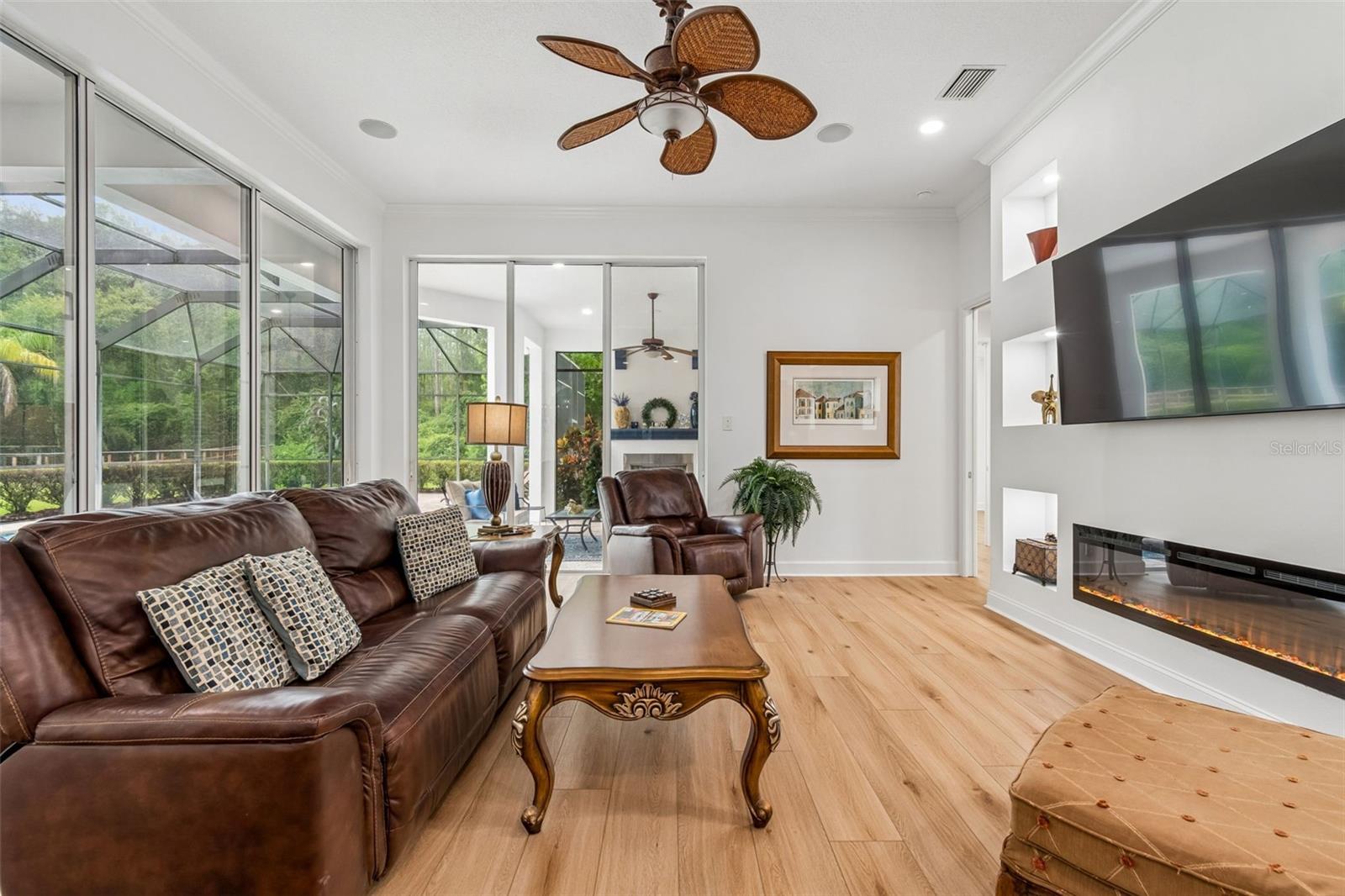 21105 LAKE VIENNA DR — photo 28
