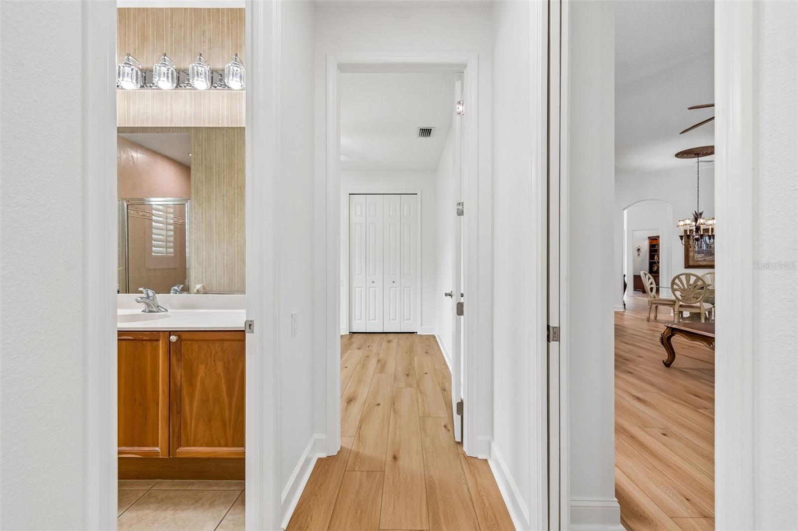 21105 LAKE VIENNA DR — photo 58