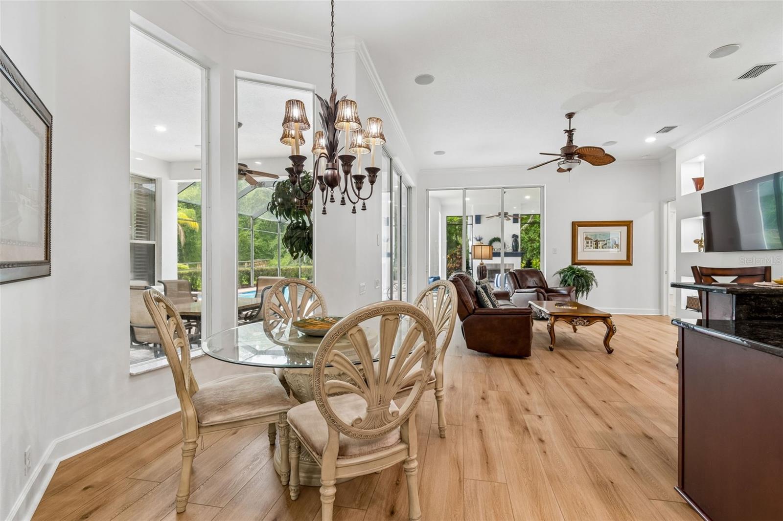 21105 LAKE VIENNA DR — photo 27