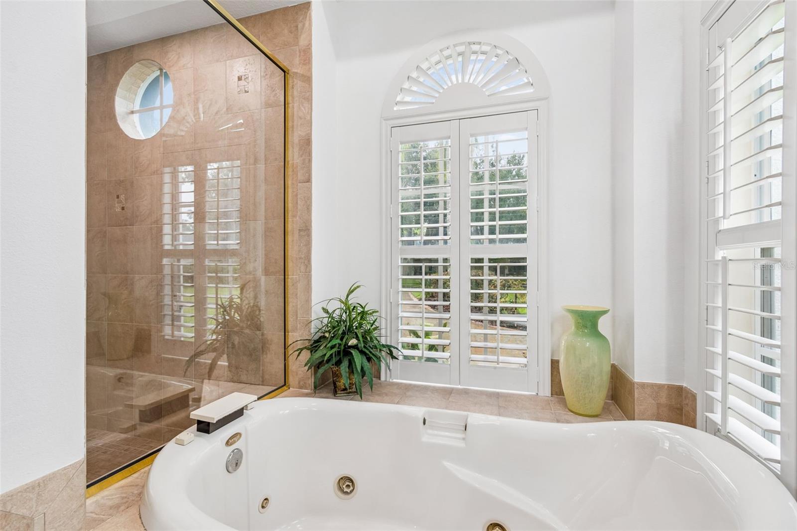 21105 LAKE VIENNA DR — photo 45