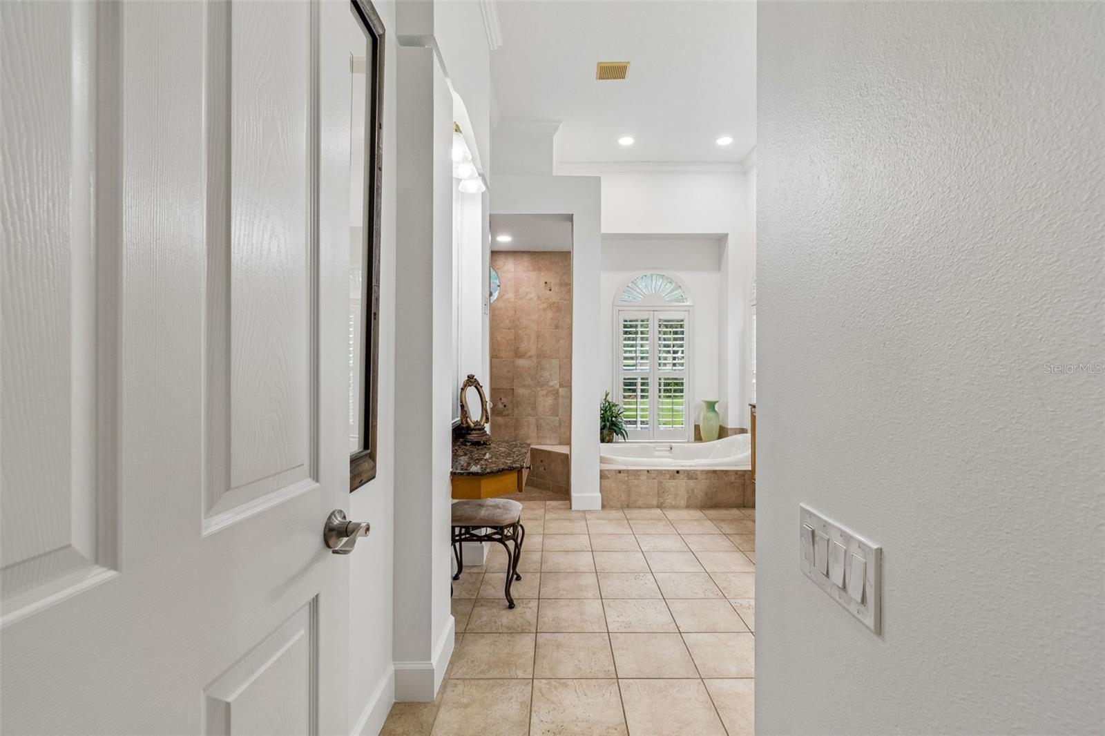 21105 LAKE VIENNA DR — photo 40