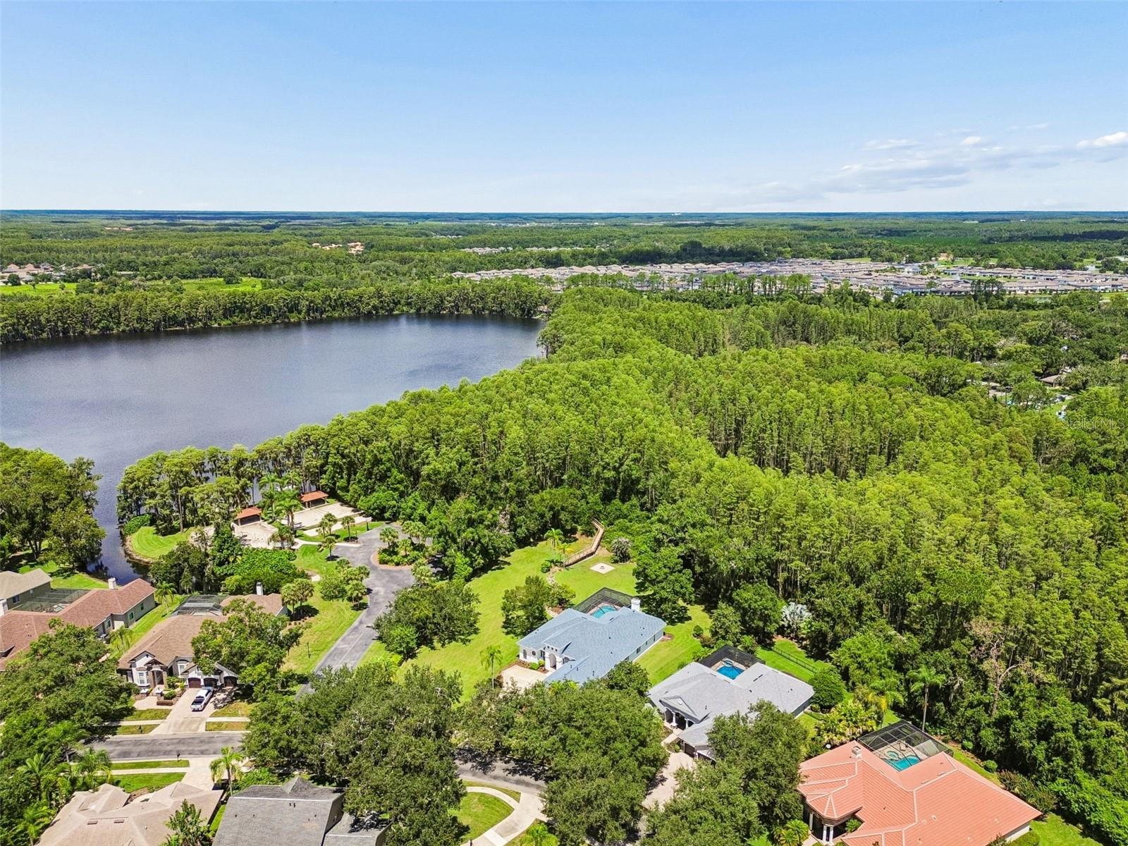 21105 LAKE VIENNA DR — photo 98