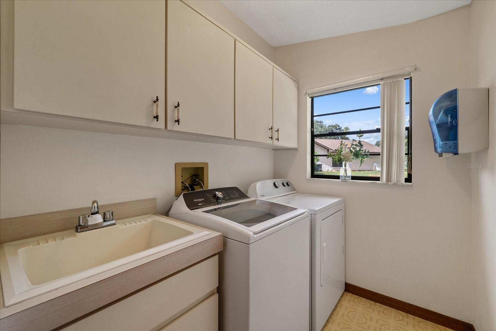 9714 EL SOL CT — photo 35
