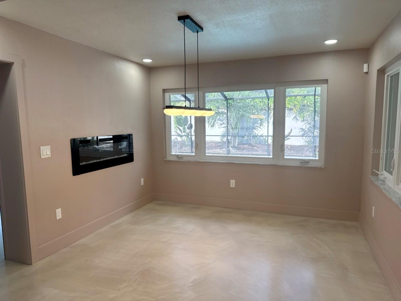 3197 WALNUT ST NE — photo 6