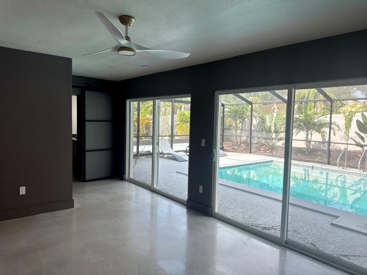 3197 WALNUT ST NE — photo 8