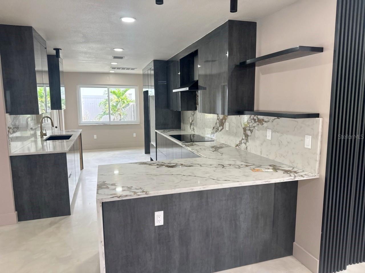 3197 WALNUT ST NE — photo 4