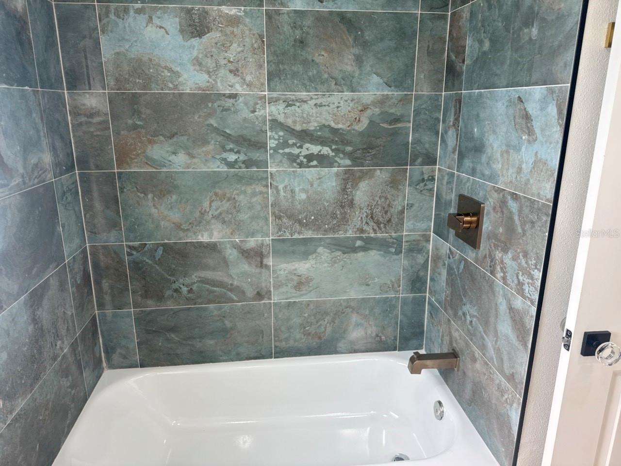 3197 WALNUT ST NE — photo 14