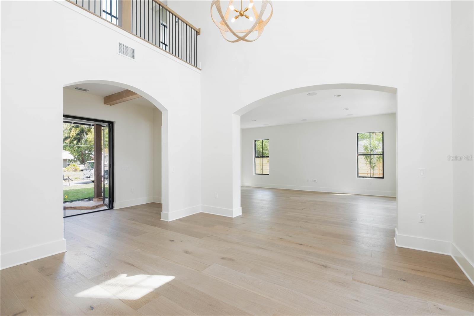 818 W KENTUCKY AVE — photo 10