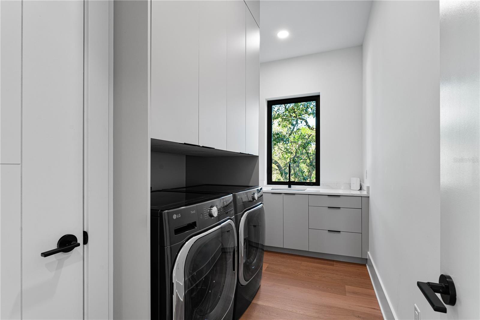 818 W KENTUCKY AVE — photo 14