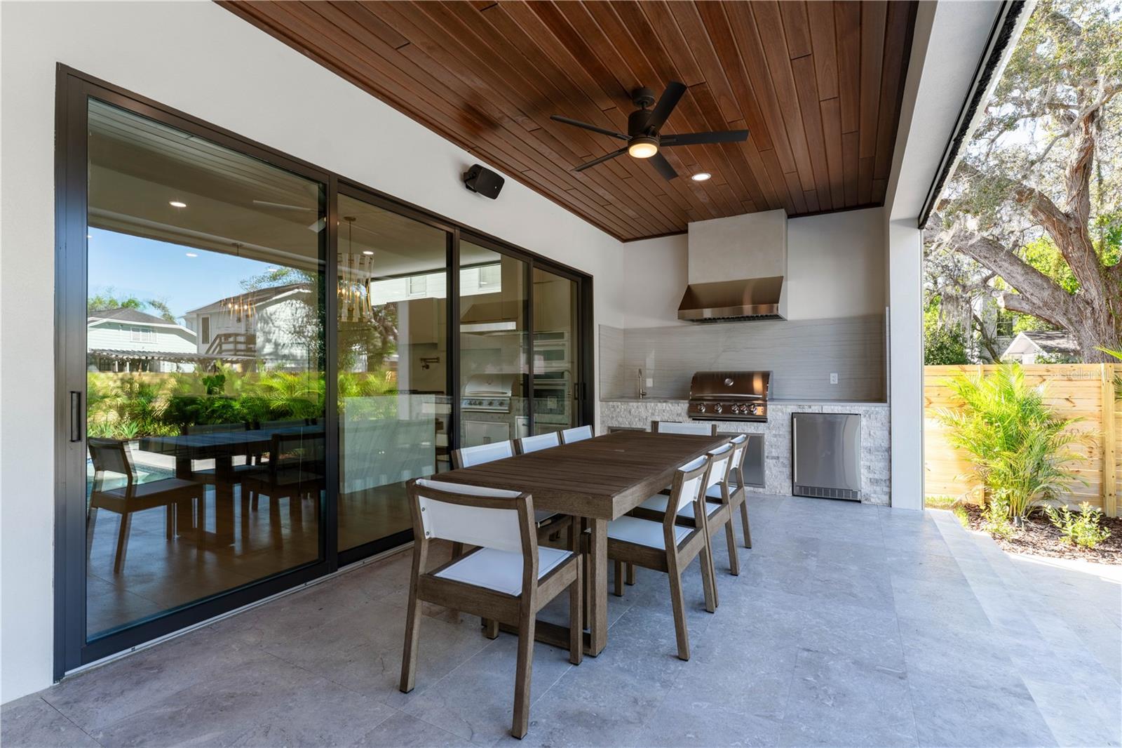 818 W KENTUCKY AVE — photo 25