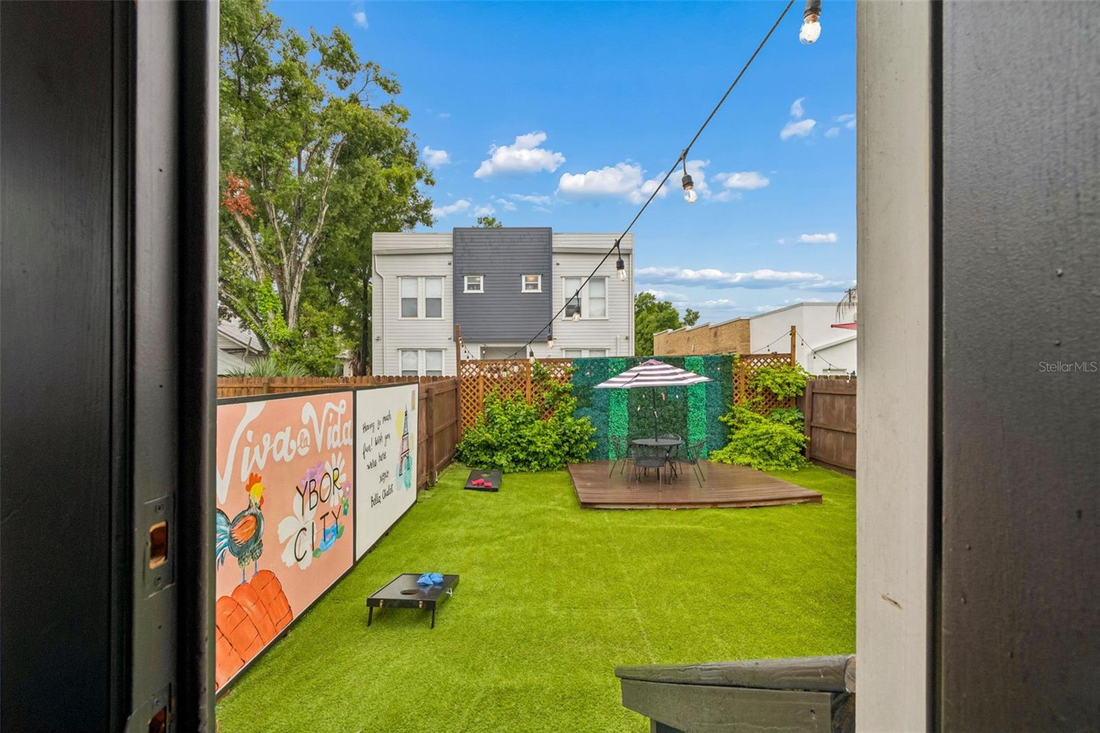 2307 E 11TH AVE — photo 26