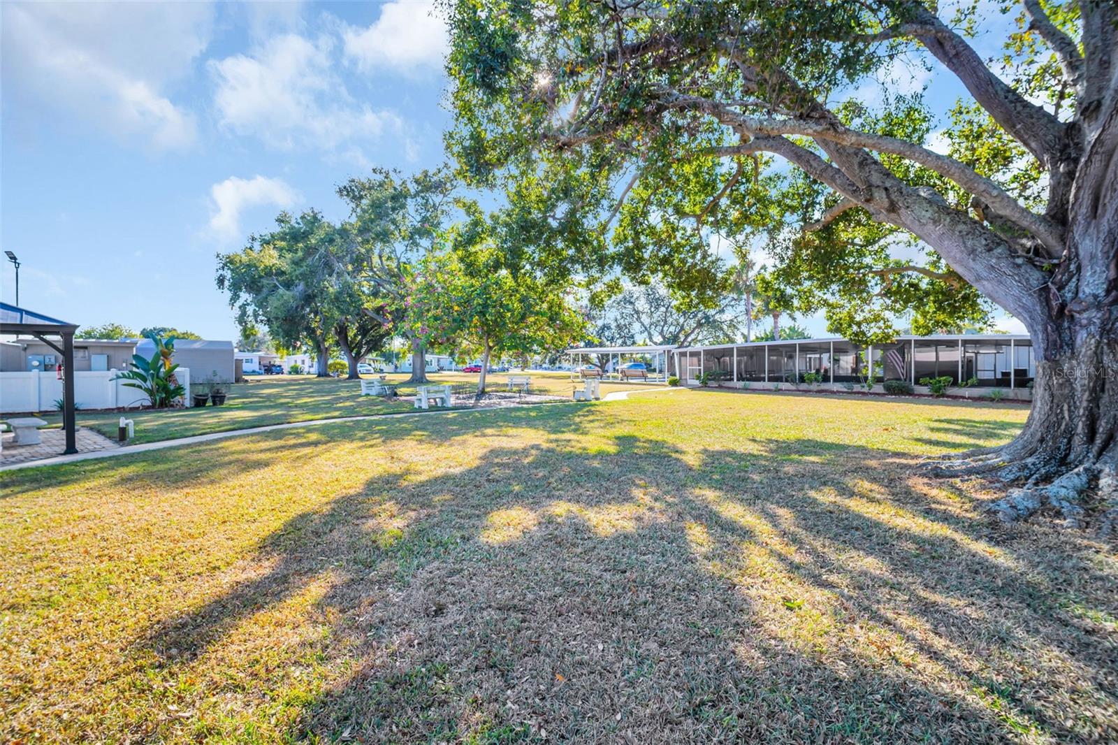 163 DOLPHIN DR E — photo 58