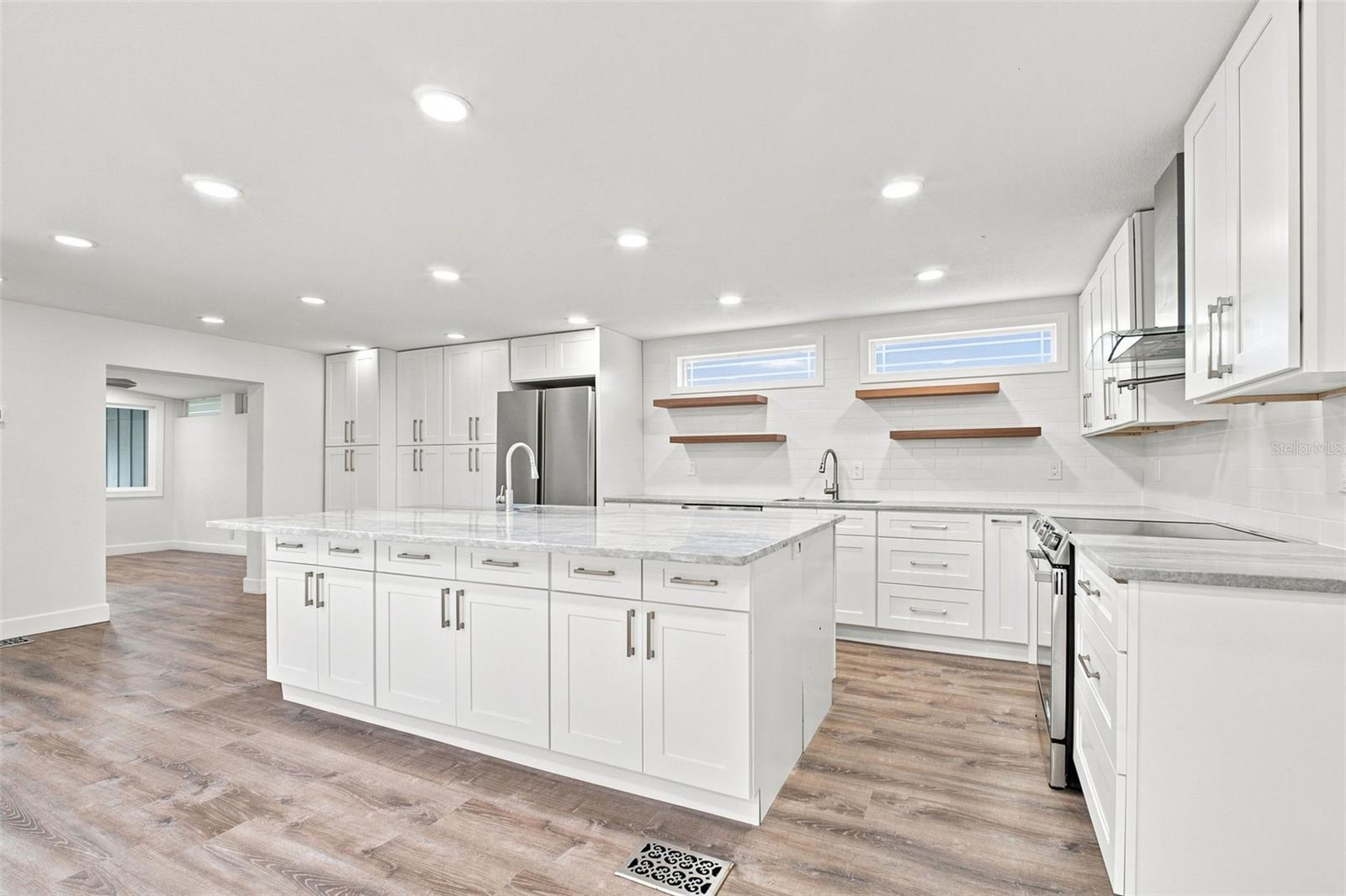 163 DOLPHIN DR E — photo 11