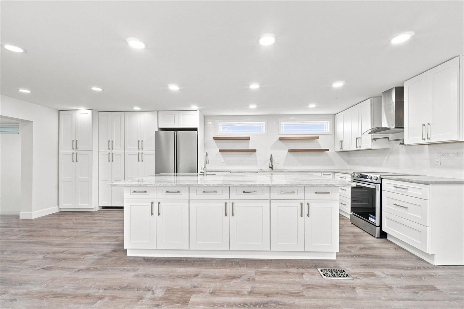 163 DOLPHIN DR E — photo 12