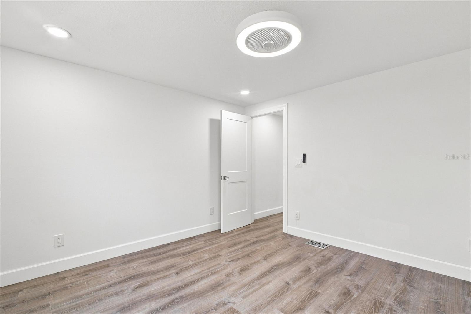 163 DOLPHIN DR E — photo 16