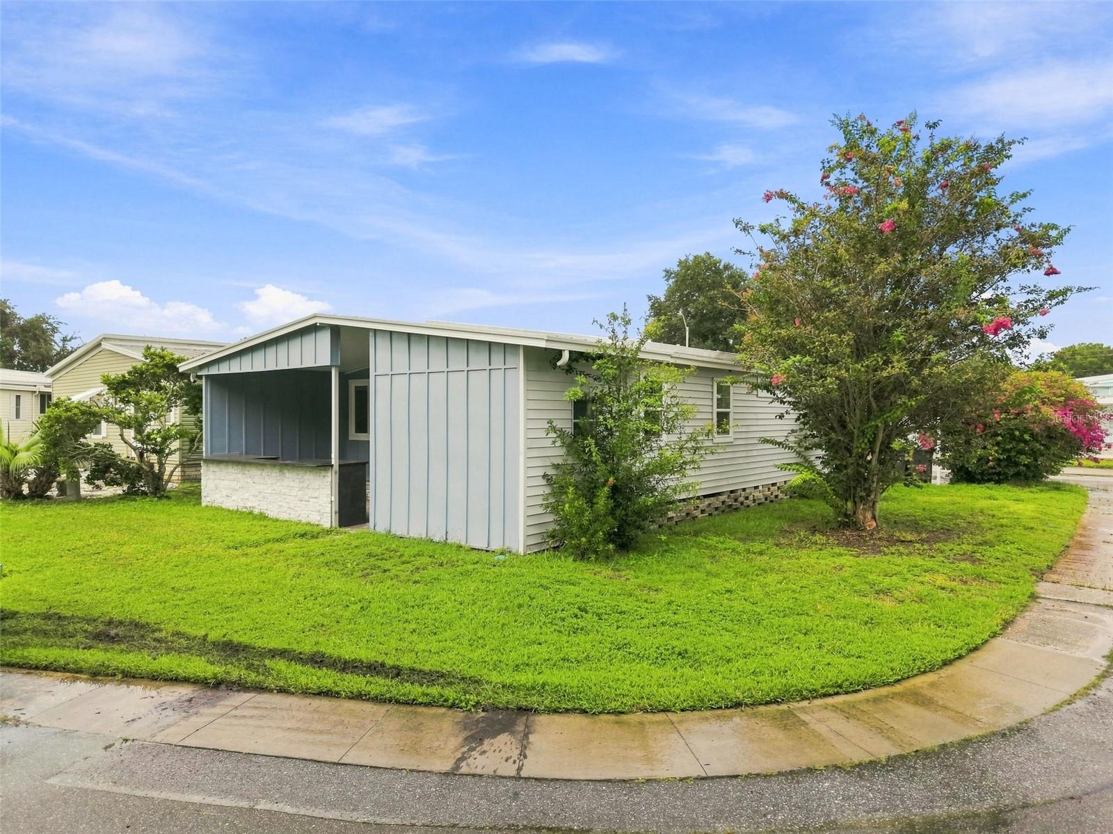163 DOLPHIN DR E — photo 38